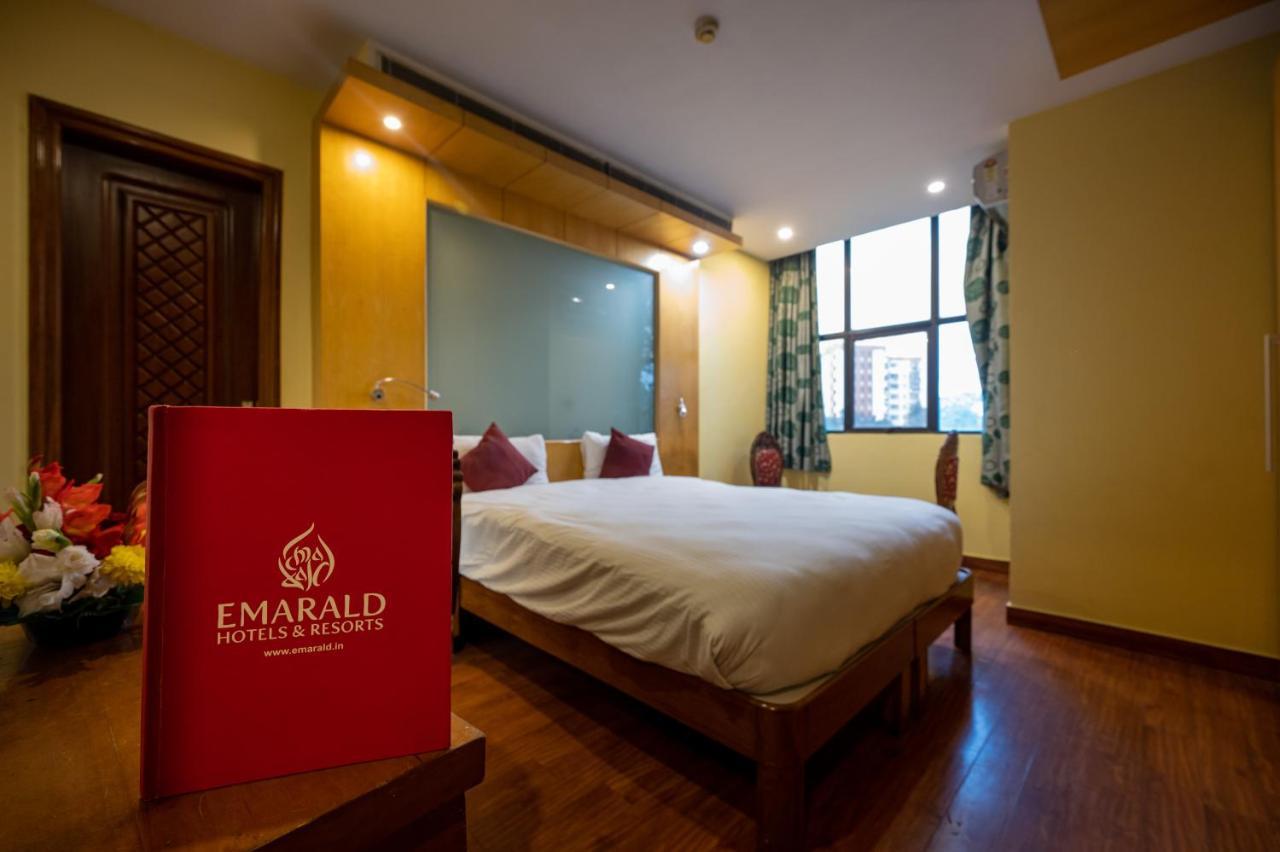 Hotel Emarald, New Delhi Exterior foto