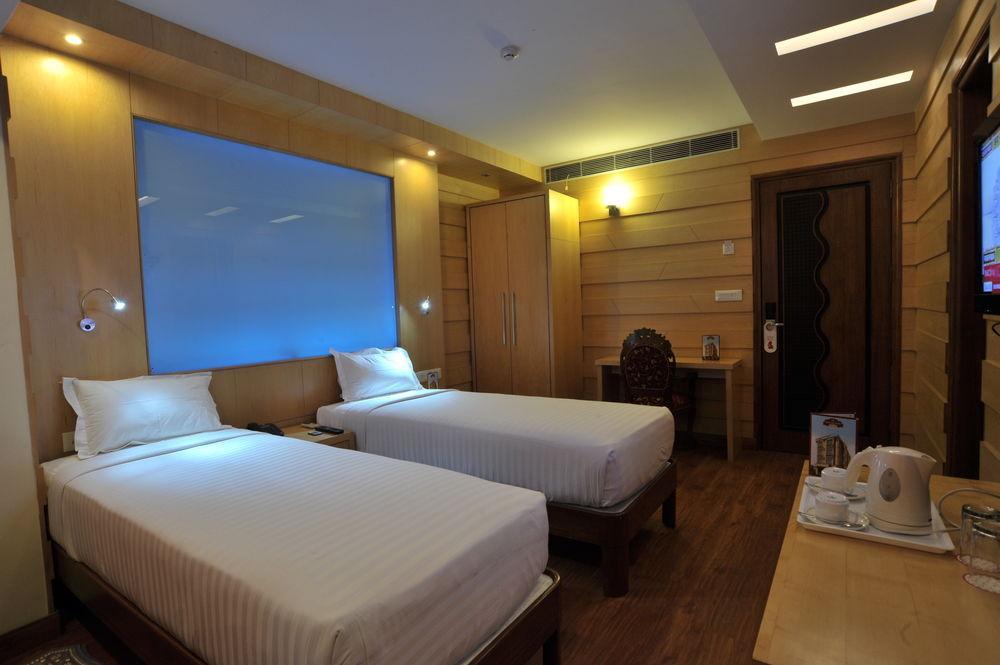 Hotel Emarald, New Delhi Exterior foto
